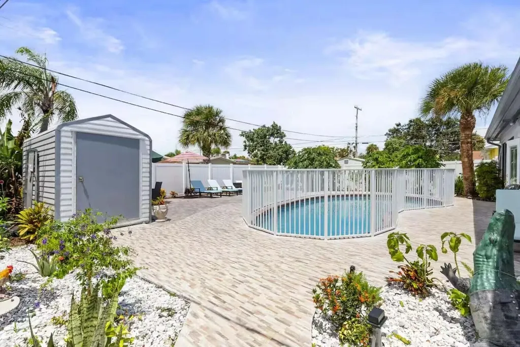 337 Balsam Palm Beach Gardens FL 33410