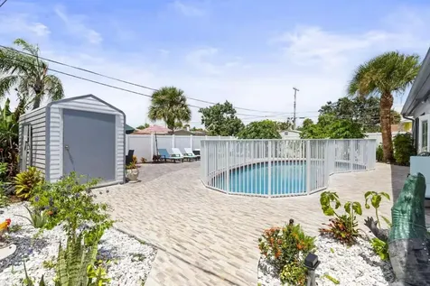 337 Balsam Palm Beach Gardens FL 33410