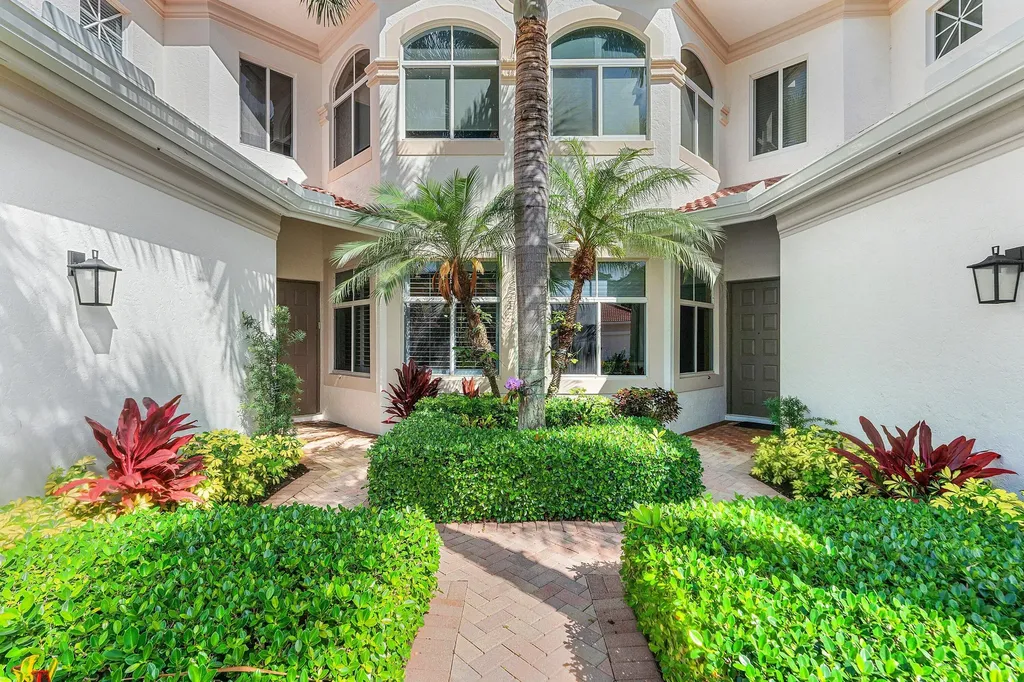 101 Palm Bay Palm Beach Gardens FL 33418