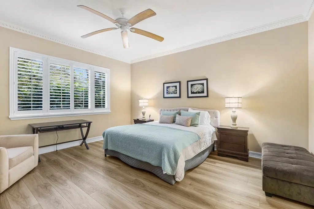 101 Palm Bay Palm Beach Gardens FL 33418