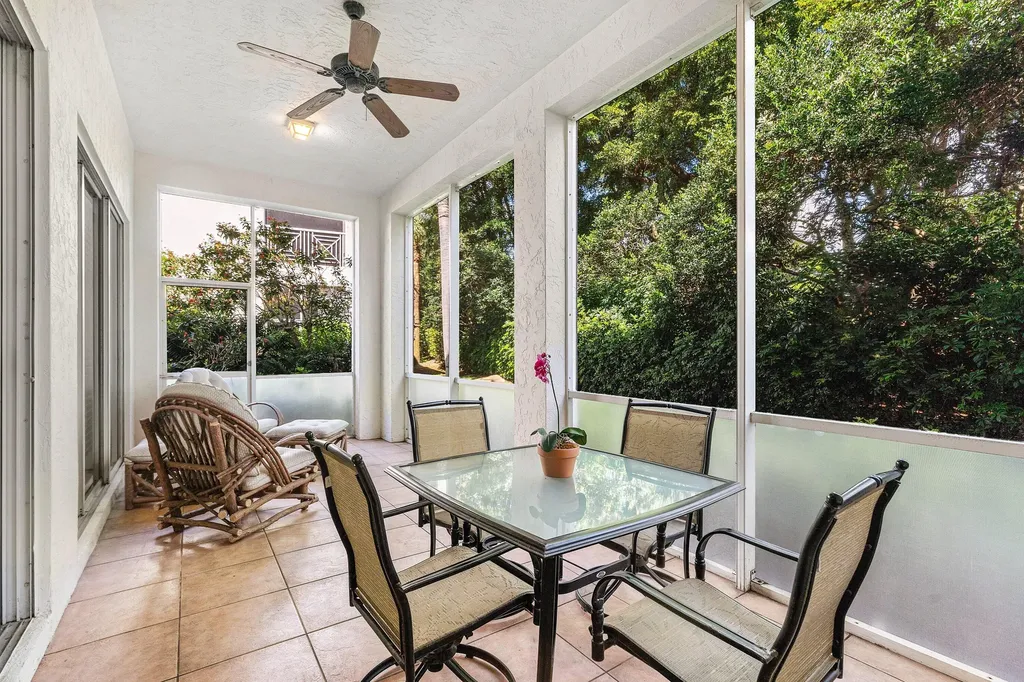 101 Palm Bay Palm Beach Gardens FL 33418