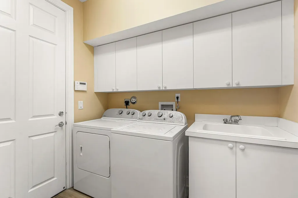 101 Palm Bay Palm Beach Gardens FL 33418