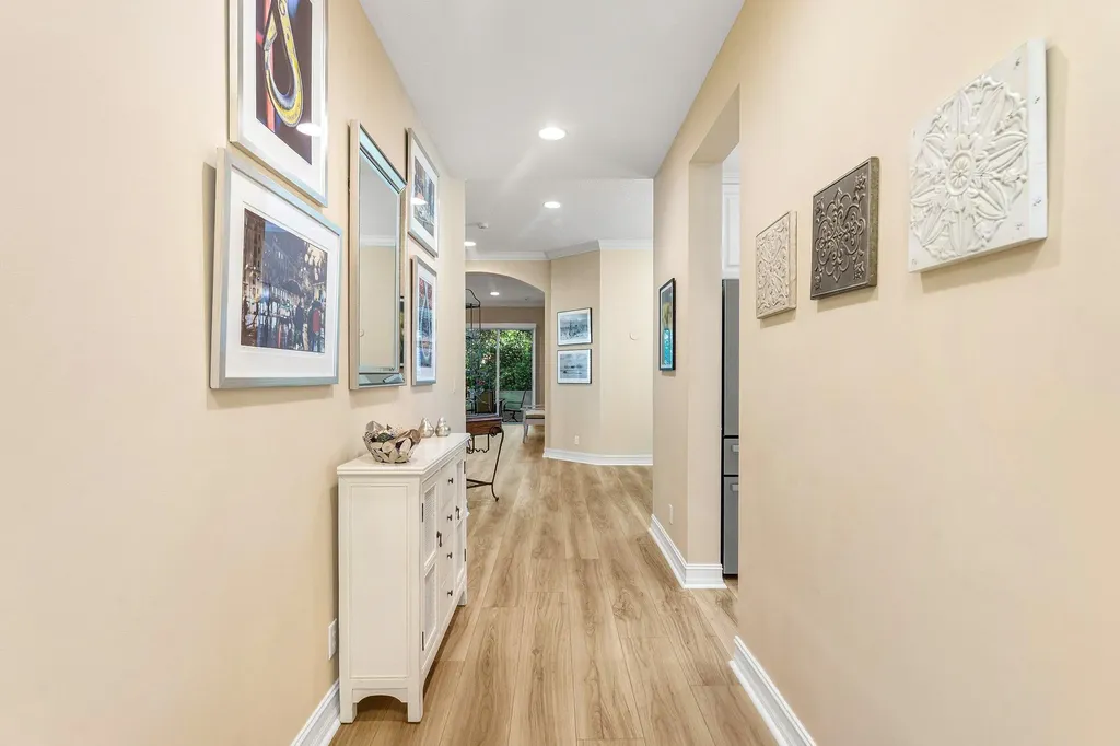 101 Palm Bay Palm Beach Gardens FL 33418