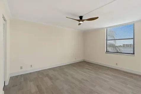 115 Lake Emerald Oakland Park FL 33309