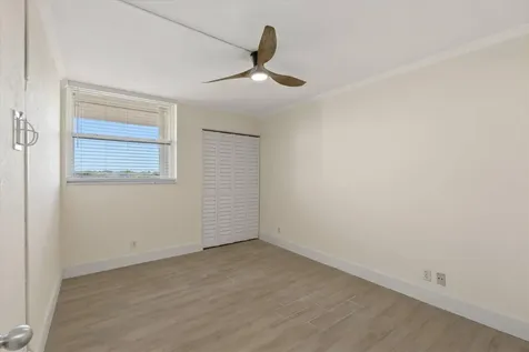 115 Lake Emerald Oakland Park FL 33309