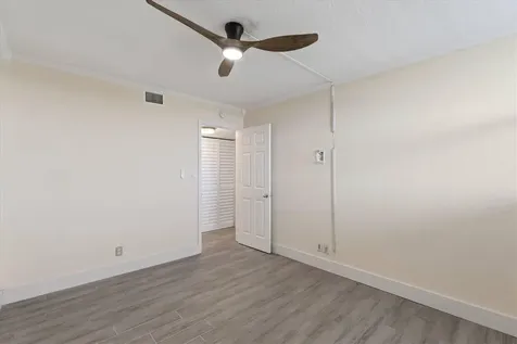 115 Lake Emerald Oakland Park FL 33309