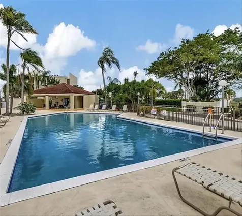 115 Lake Emerald Oakland Park FL 33309