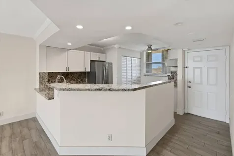 115 Lake Emerald Oakland Park FL 33309