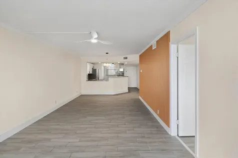 115 Lake Emerald Oakland Park FL 33309