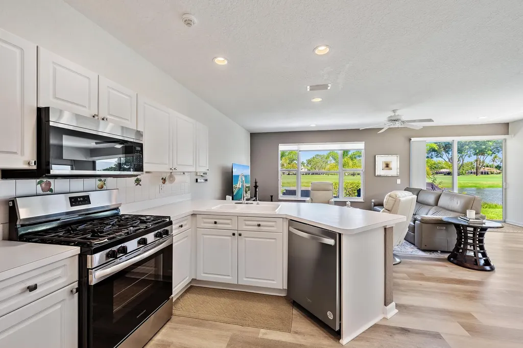 8232 Heritage Club Drive West Palm Beach FL 33412