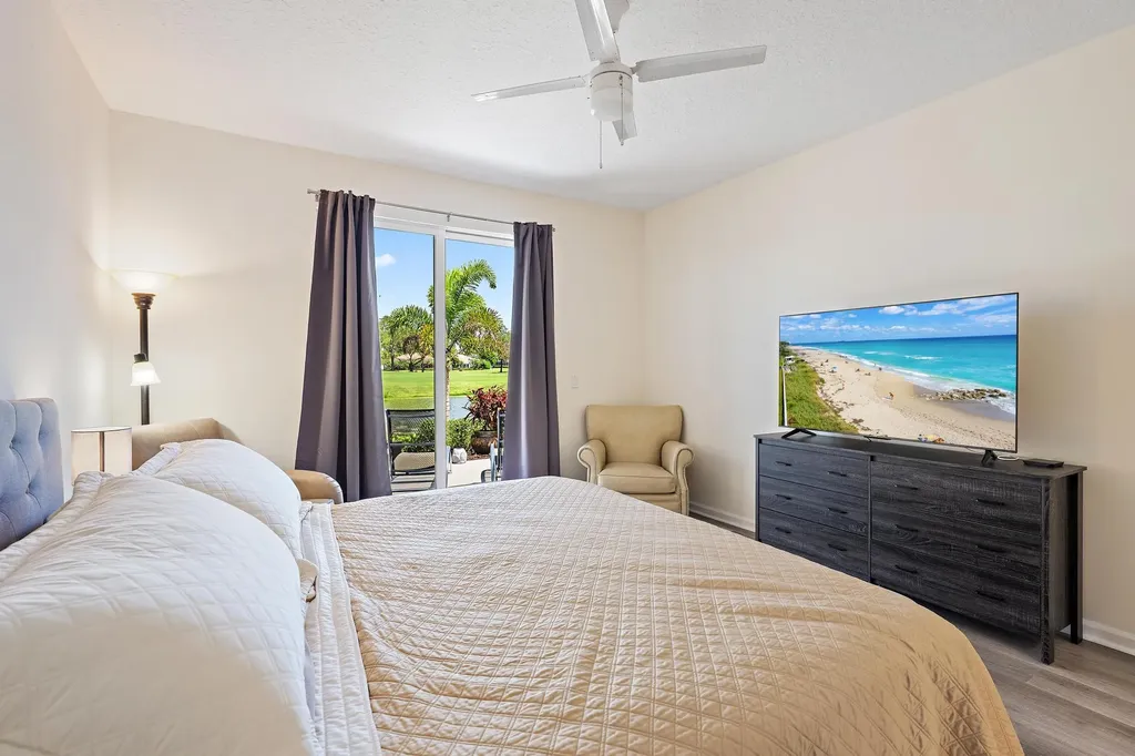 8232 Heritage Club Drive West Palm Beach FL 33412