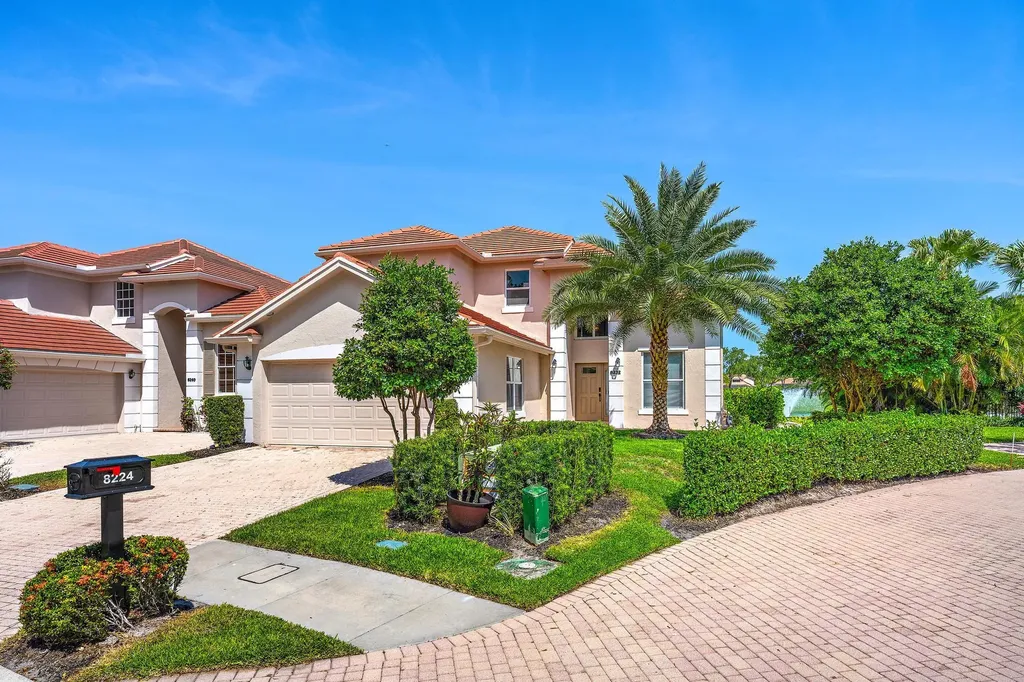 8232 Heritage Club Drive West Palm Beach FL 33412