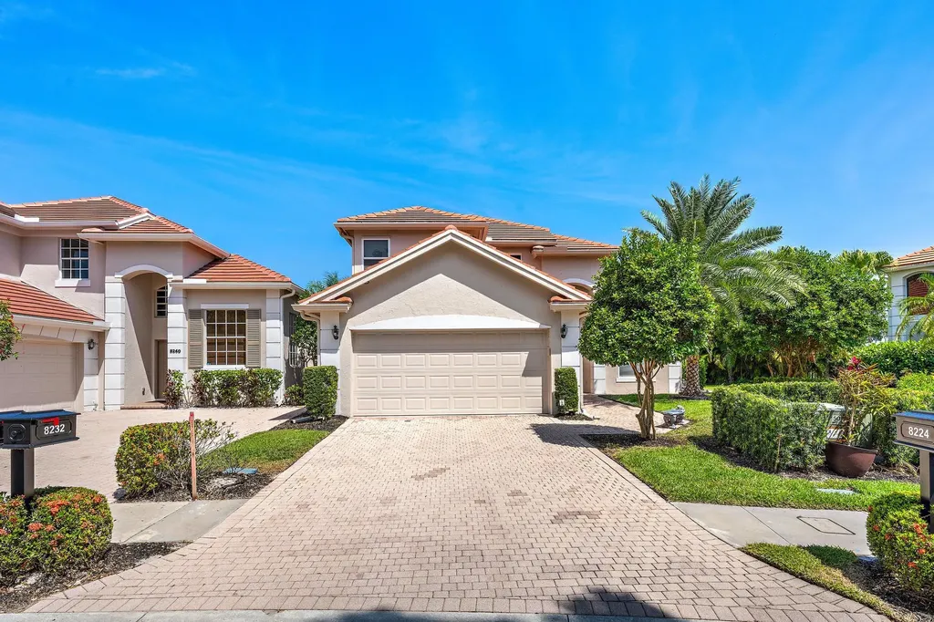 8232 Heritage Club Drive West Palm Beach FL 33412