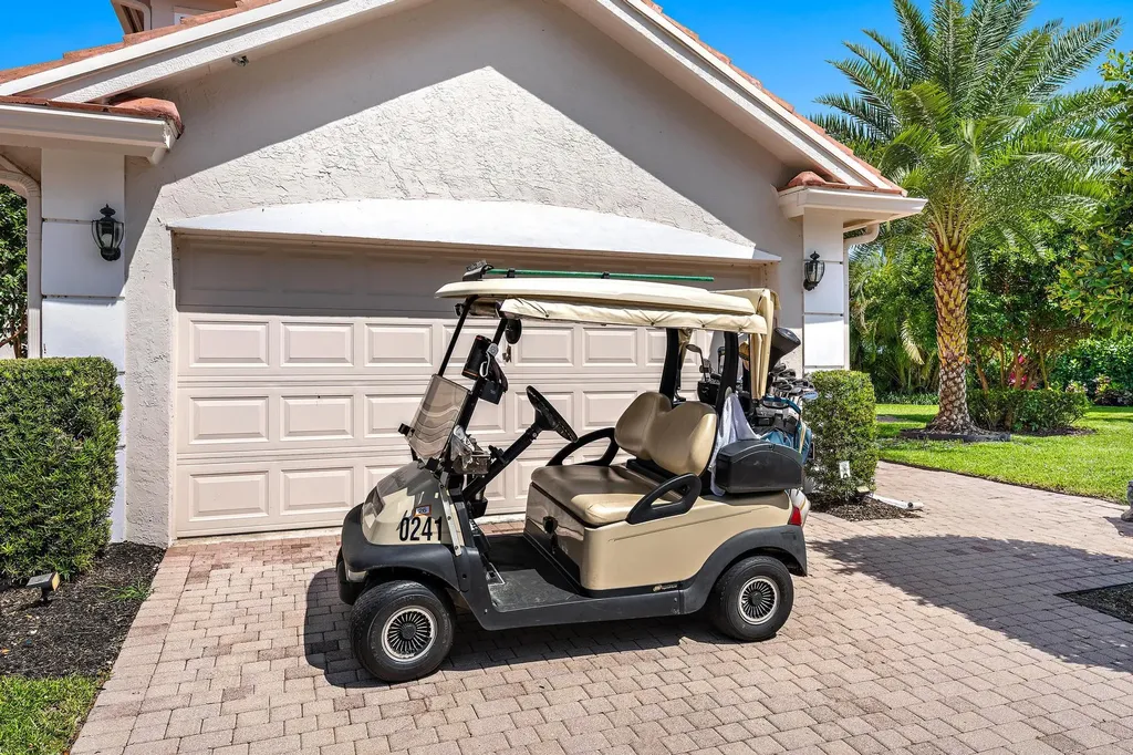 8232 Heritage Club Drive West Palm Beach FL 33412
