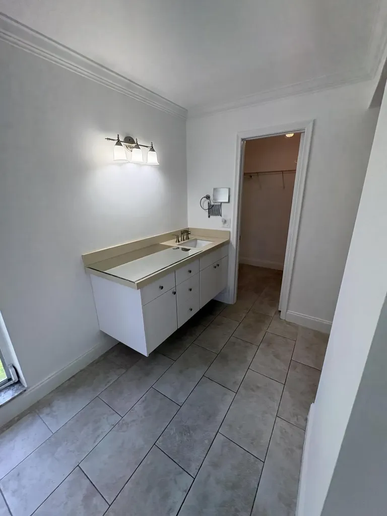 1020 Silk Oak Terrace Delray Beach FL 33445
