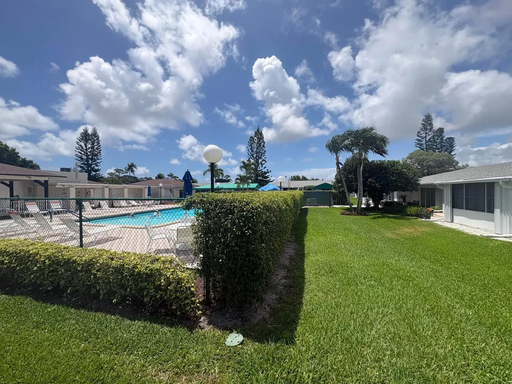 1020 Silk Oak Terrace Delray Beach FL 33445