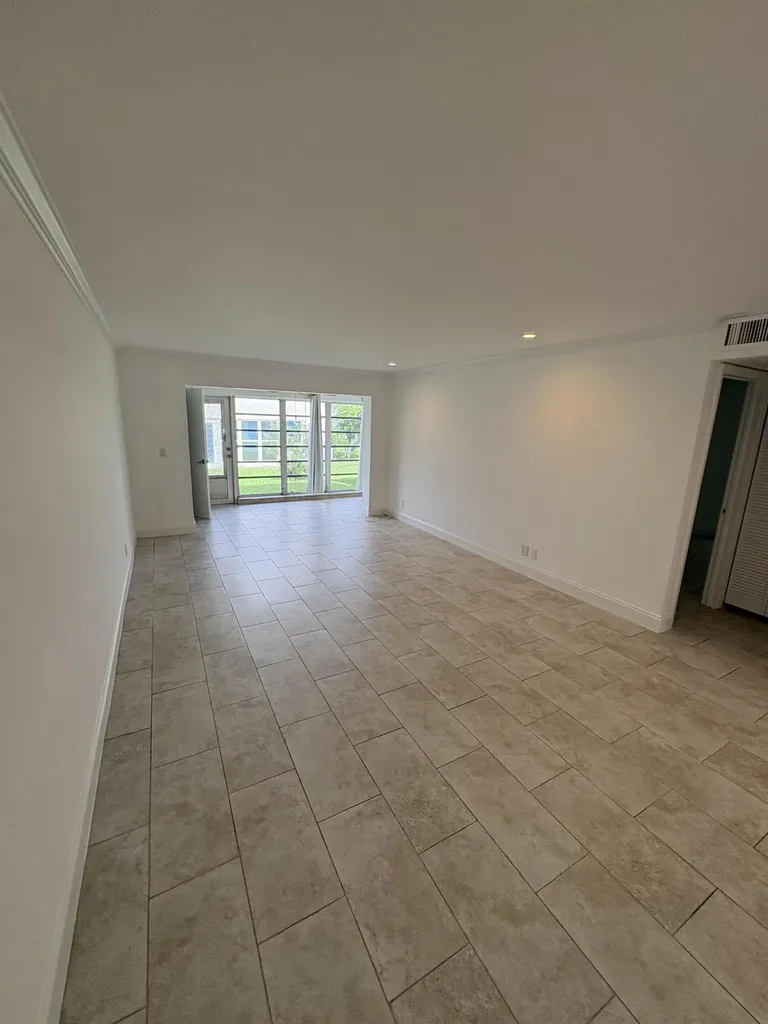 1020 Silk Oak Terrace Delray Beach FL 33445