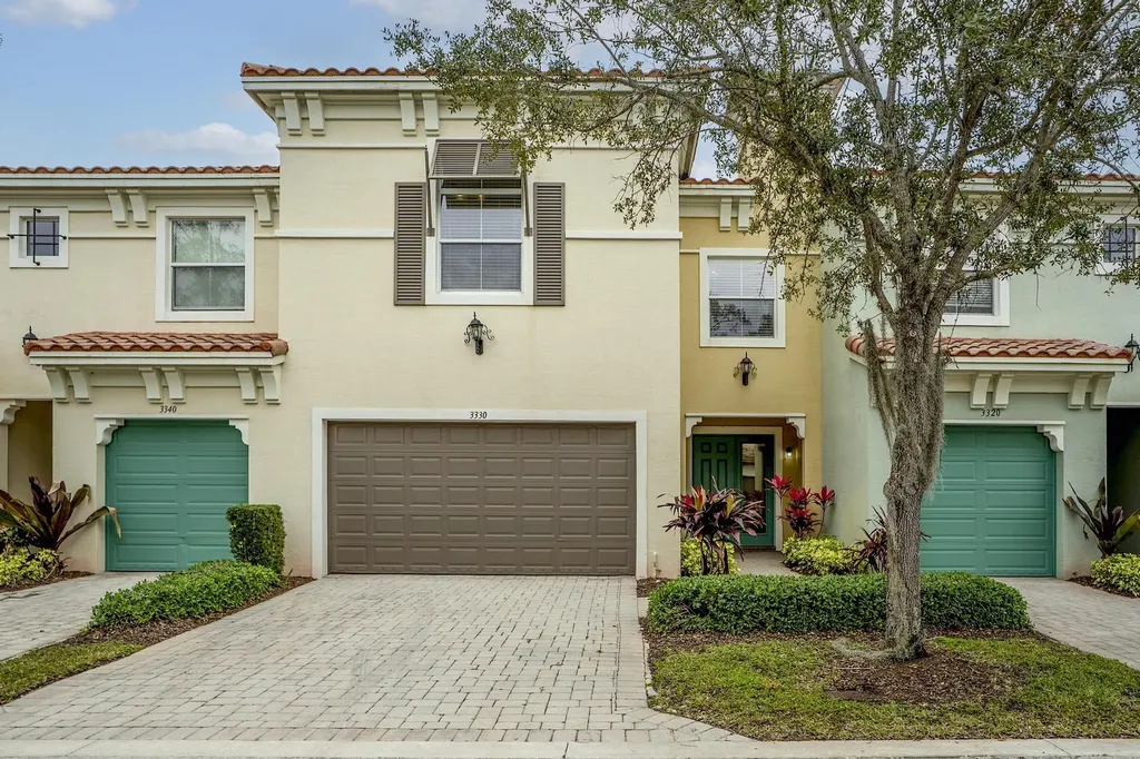 3330 NW 124th Way Sunrise FL 33323