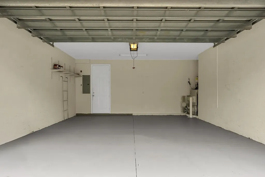 3330 NW 124th Way Sunrise FL 33323