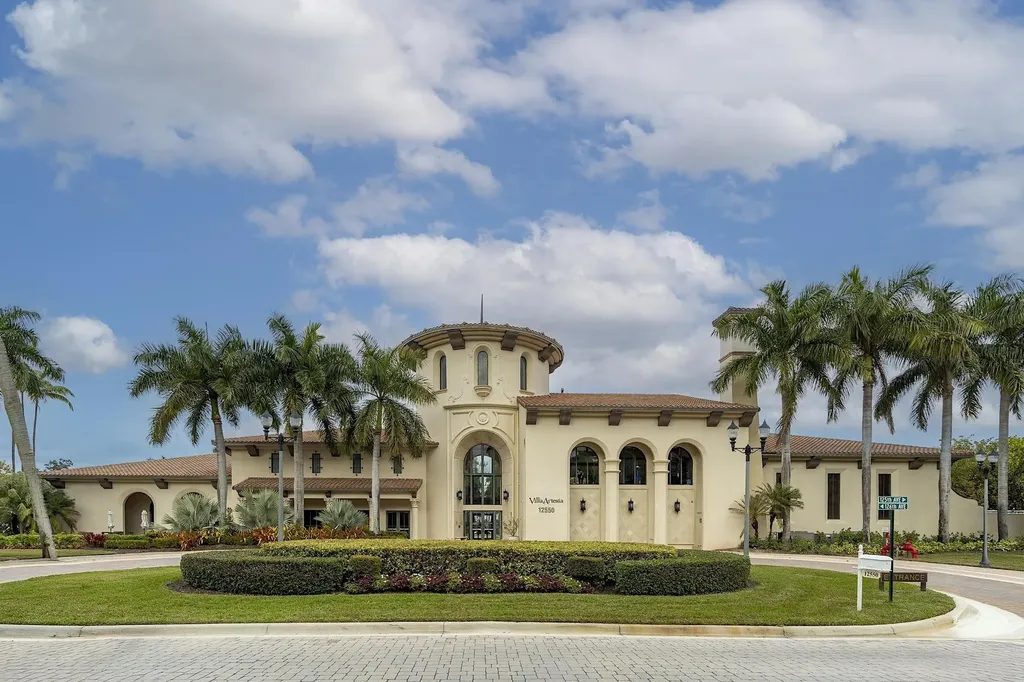 3330 NW 124th Way Sunrise FL 33323