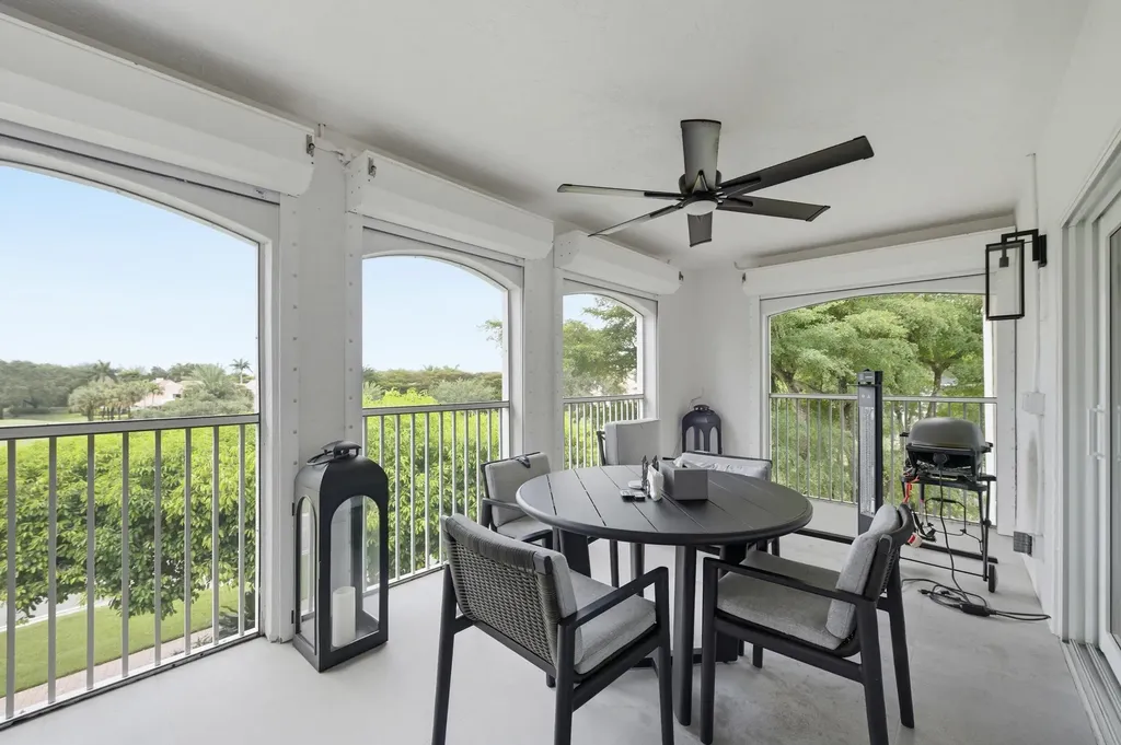 7369 Orangewood Lane Boca Raton FL 33433