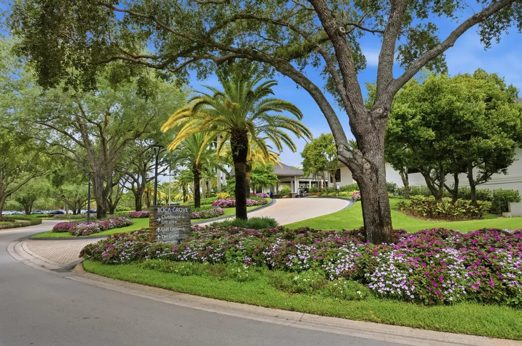 7369 Orangewood Lane Boca Raton FL 33433