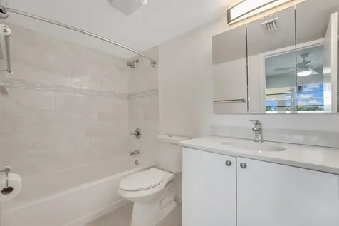 3075 Gardens E Drive Palm Beach Gardens FL 33410