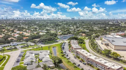 3075 Gardens E Drive Palm Beach Gardens FL 33410