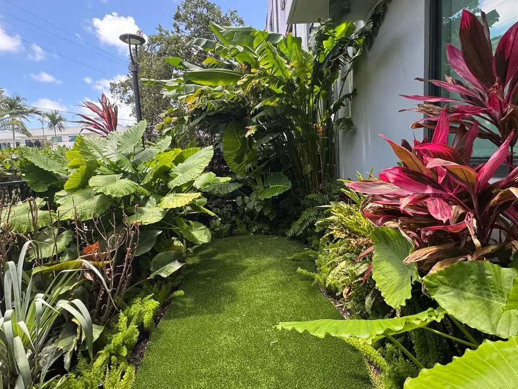 924 NE 4th Street Fort Lauderdale FL 33301