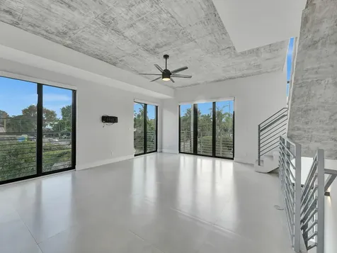924 NE 4th Street Fort Lauderdale FL 33301
