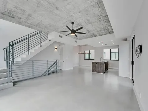 924 NE 4th Street Fort Lauderdale FL 33301