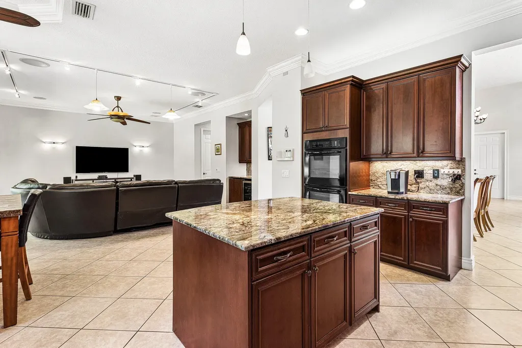 9861 Cobblestone Creek Drive Boynton Beach FL 33472