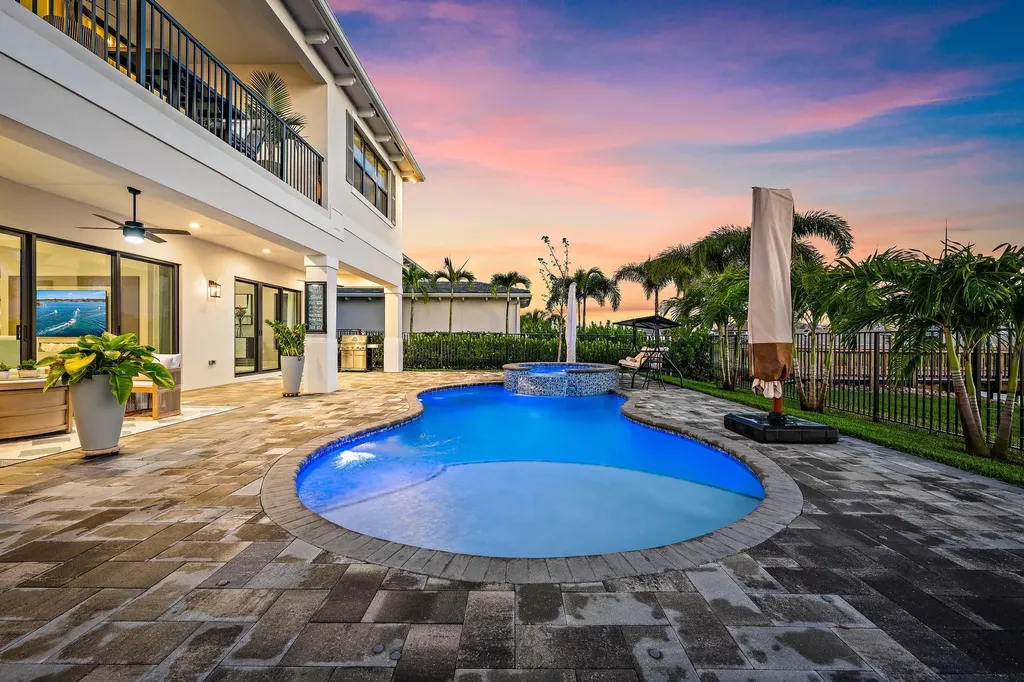 9957 Migration Point Palm Beach Gardens FL 33412
