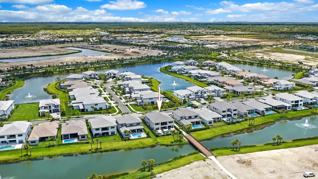 9957 Migration Point Palm Beach Gardens FL 33412