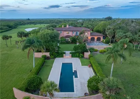2350 Quay Dock Road Vero Beach FL 32967