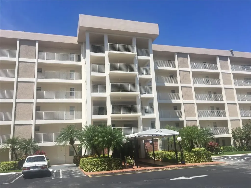 2851 S Palm Aire Drive Pompano Beach FL 33069