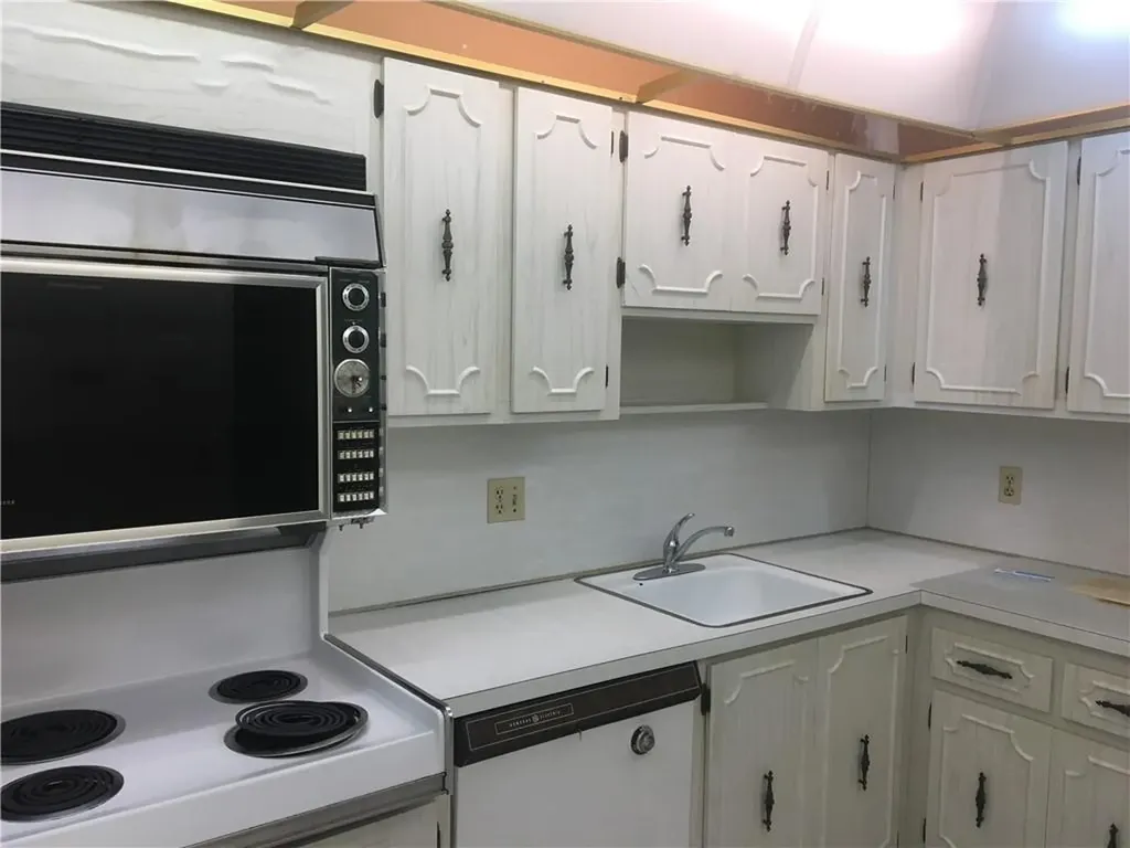 2851 S Palm Aire Drive Pompano Beach FL 33069