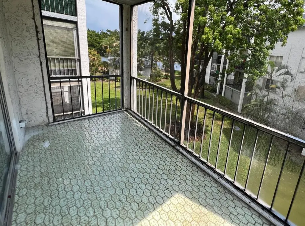 3360 Spanish Moss Terrace Lauderhill FL 33319