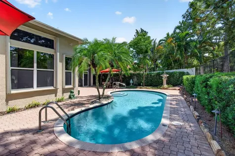 68 Lake Eden Drive Boynton Beach FL 33435