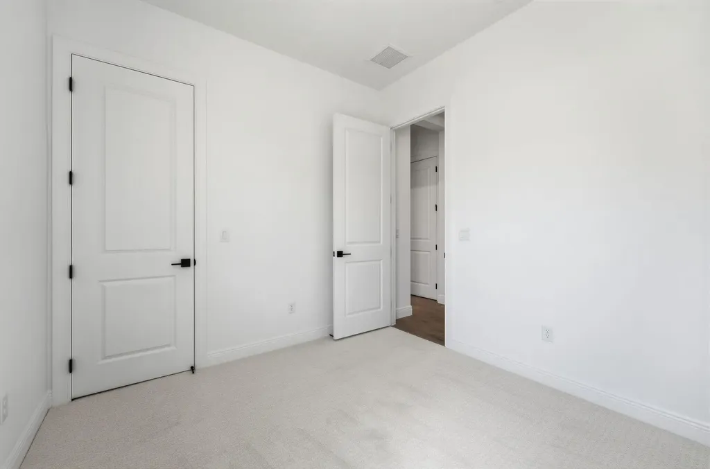6783 68th Square Vero Beach FL 32967