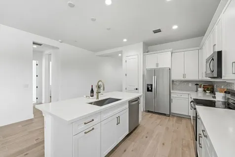 6783 68th Square Vero Beach FL 32967