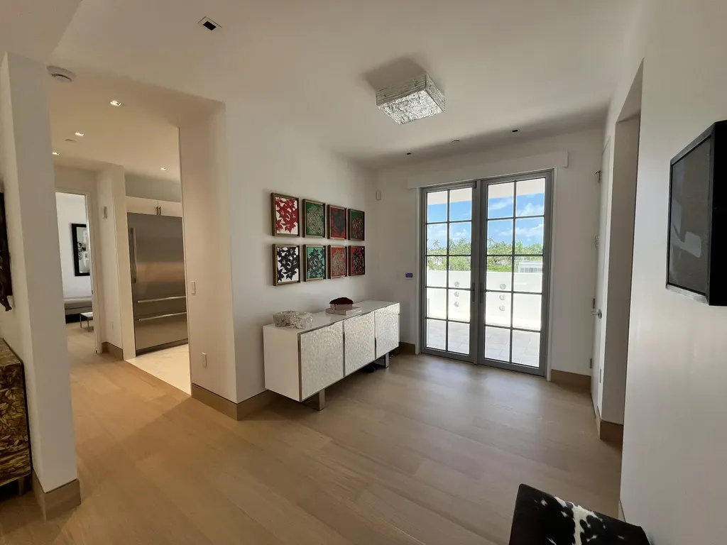 247 Worth Avenue Palm Beach FL 33480