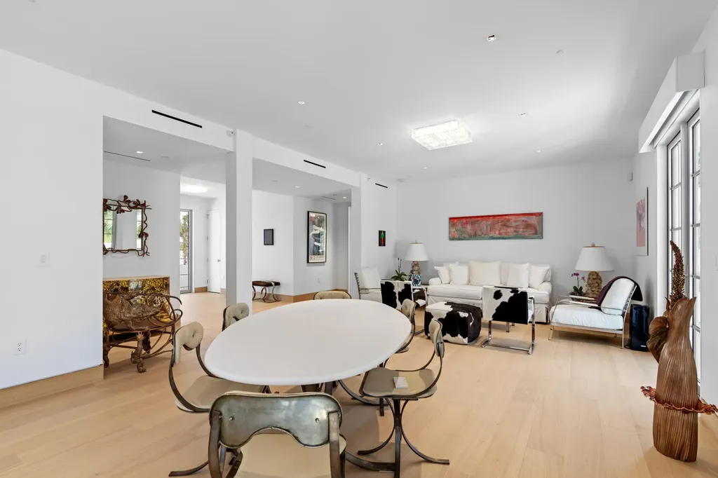 247 Worth Avenue Palm Beach FL 33480