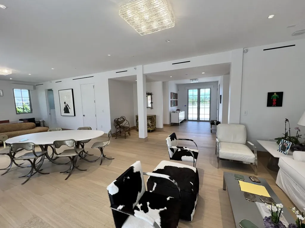 247 Worth Avenue Palm Beach FL 33480