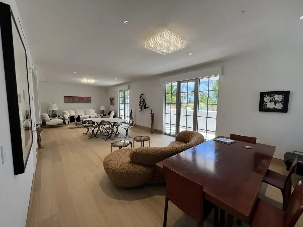 247 Worth Avenue Palm Beach FL 33480