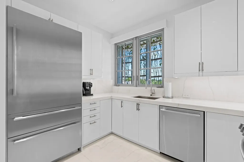 247 Worth Avenue Palm Beach FL 33480