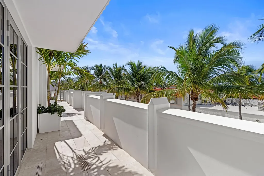 247 Worth Avenue Palm Beach FL 33480