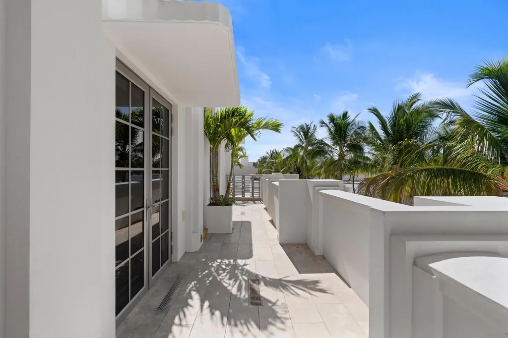 247 Worth Avenue Palm Beach FL 33480
