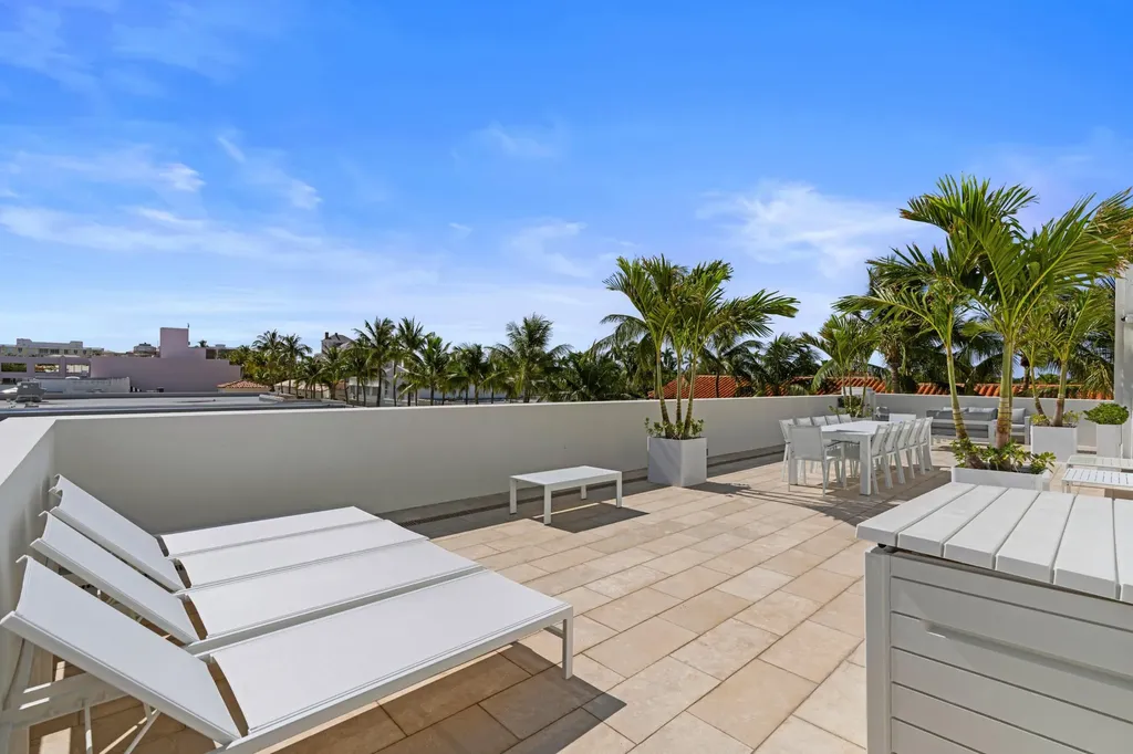 247 Worth Avenue Palm Beach FL 33480