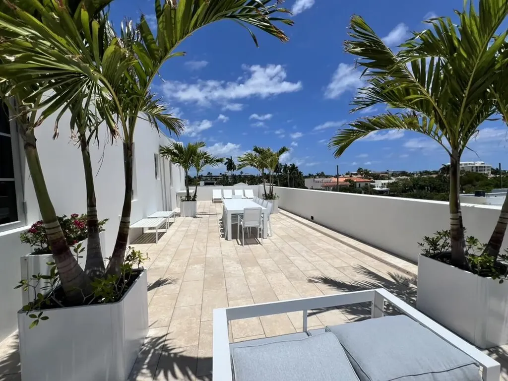 247 Worth Avenue Palm Beach FL 33480